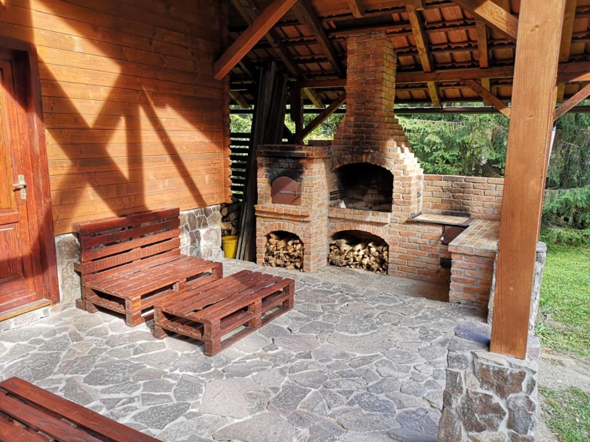 Casa De Vacanta Dintre Brazi Toplita  Exterior photo